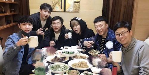娱乐吃瓜全集播放,揭秘娱乐圈幕后真相，带你领略明星们的真实生活